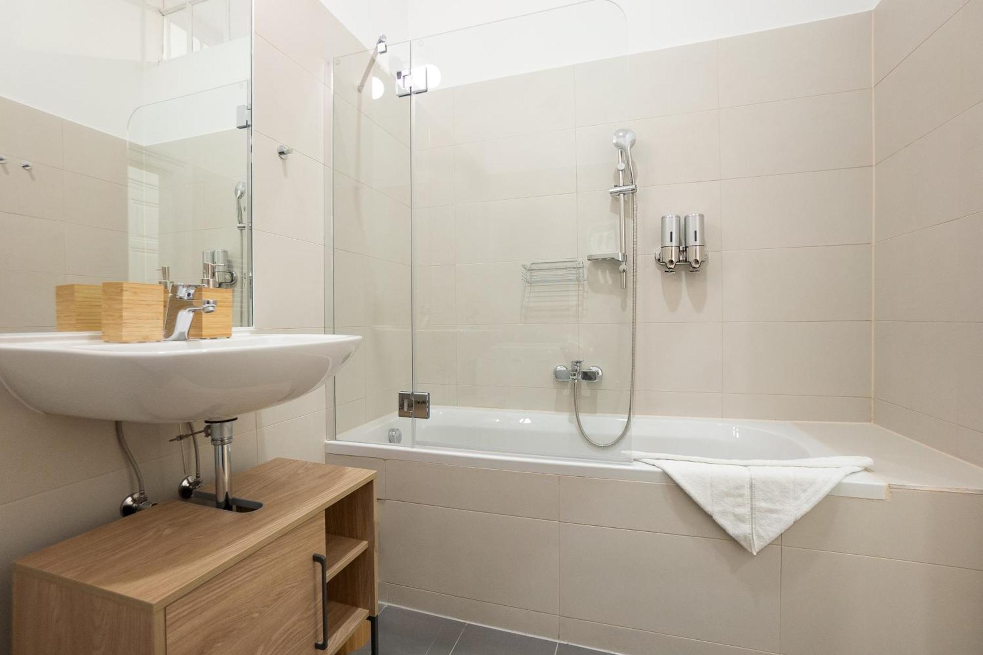 Spacious 110М2 Flat In The City Center Wien Exterior foto
